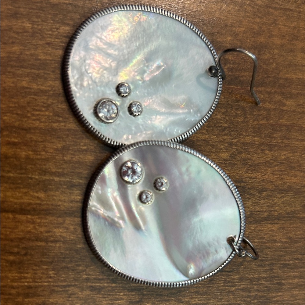 Silpada Silver and White Shell Earrings